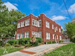 Building Photo - 811 E Concord St