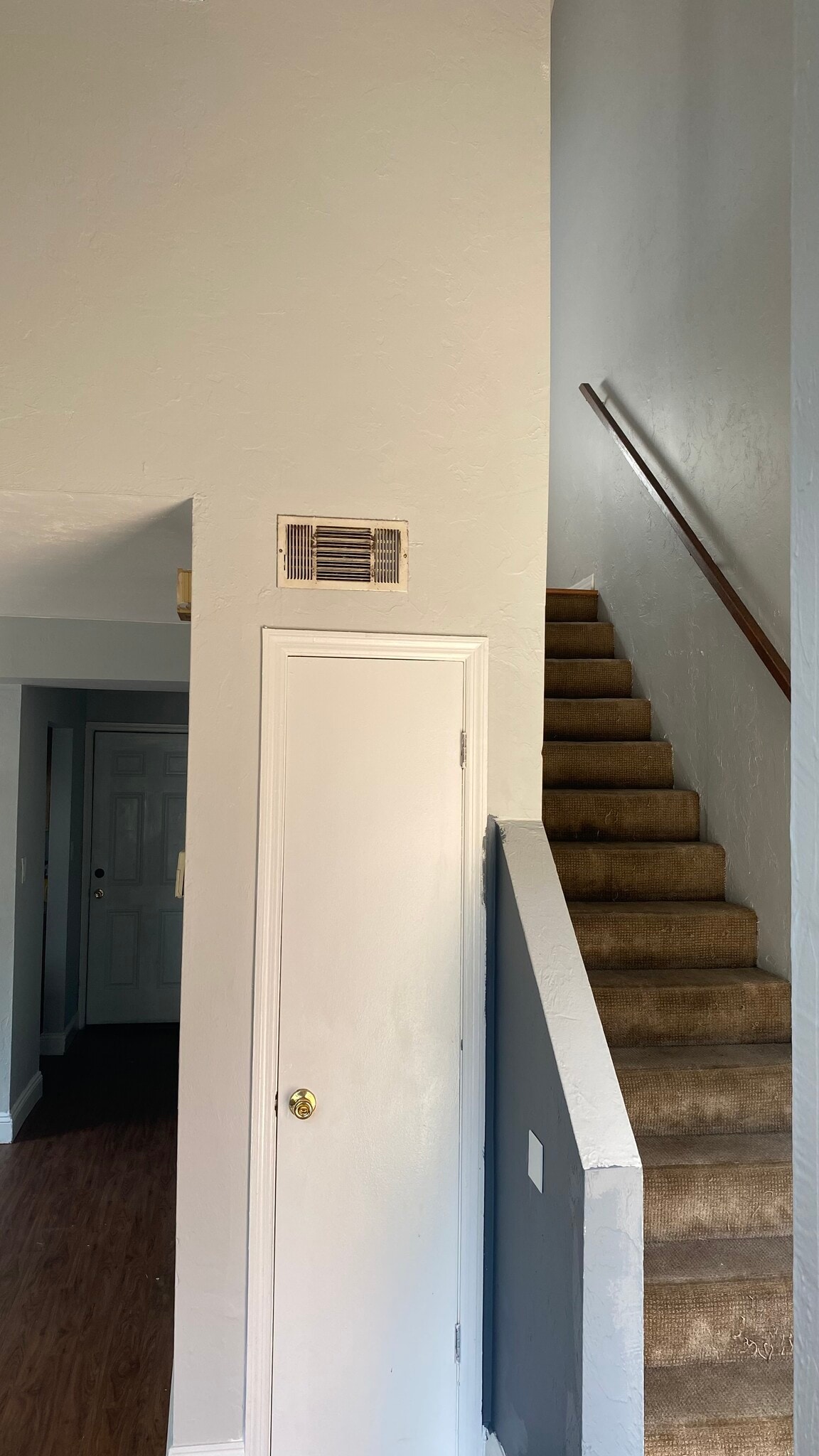 Building Photo - 1858 Nekoma Ct