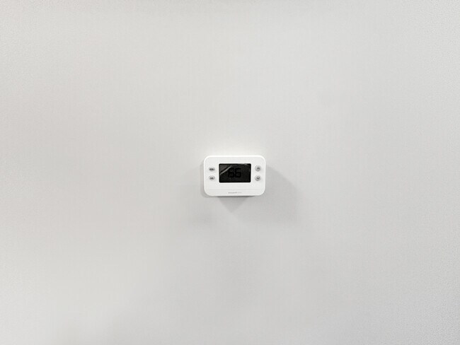 Building Photo - 2127 W 18th St