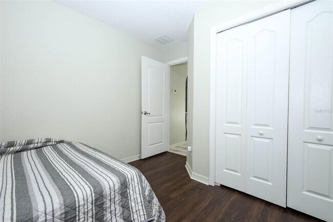 Building Photo - 200 Patrice Hope St