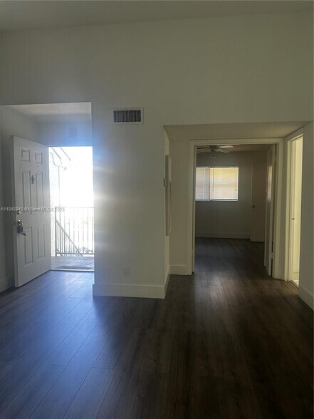 Building Photo - 4087 NW 87th Ave