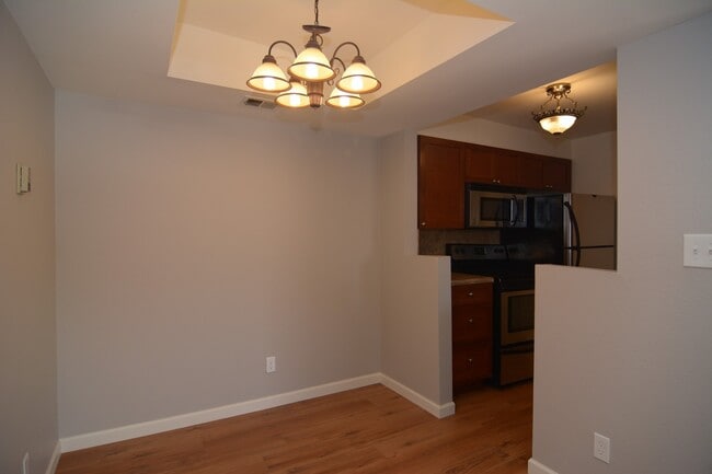 Building Photo - Recently Remodeled 2 Bedroom 2 Bath Condo!...
