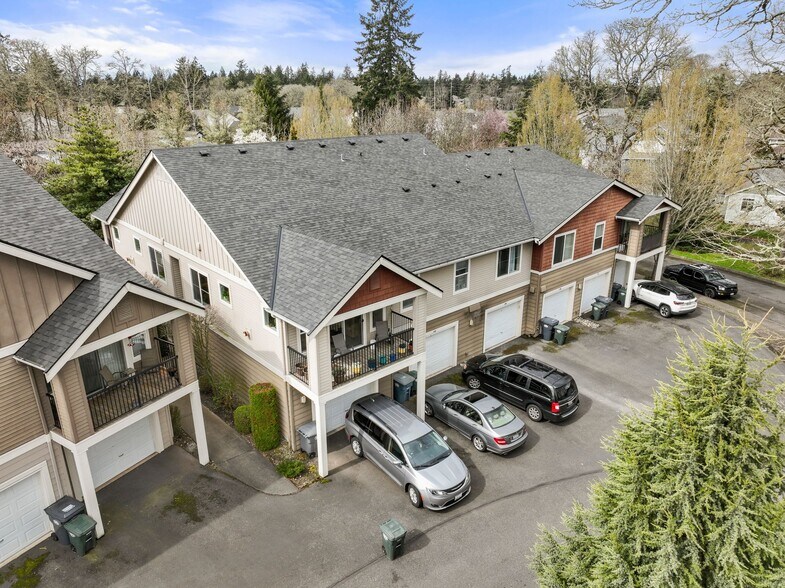Building Photo - 2200 Tolmie Ave