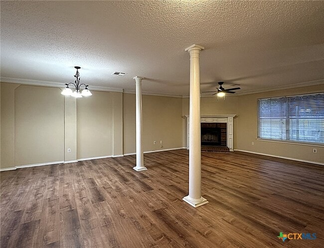 Building Photo - 2312 Guy Cir