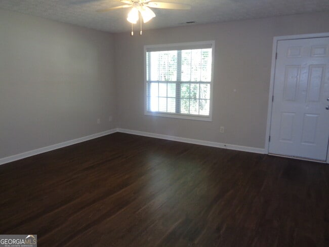 Building Photo - 629 Senoia Rd