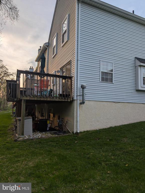 Building Photo - 609 Hartland Ct