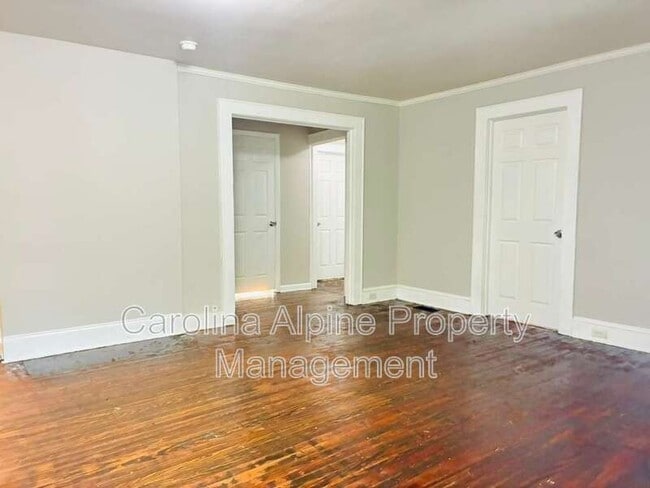 Building Photo - 102 Plum Tree Ln