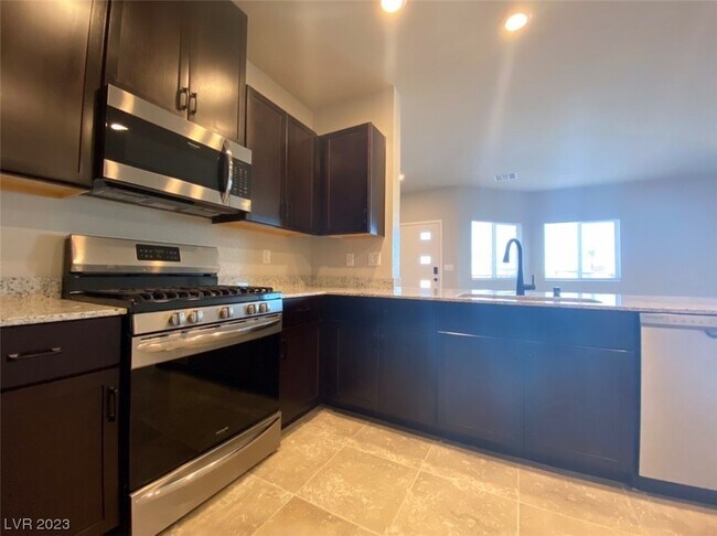 Building Photo - 4451 Sapphire Moon Ave