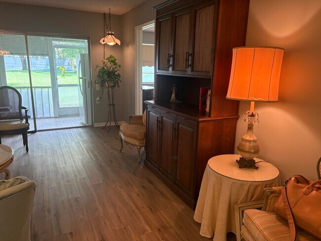 Building Photo - 2606 Nassau Bend