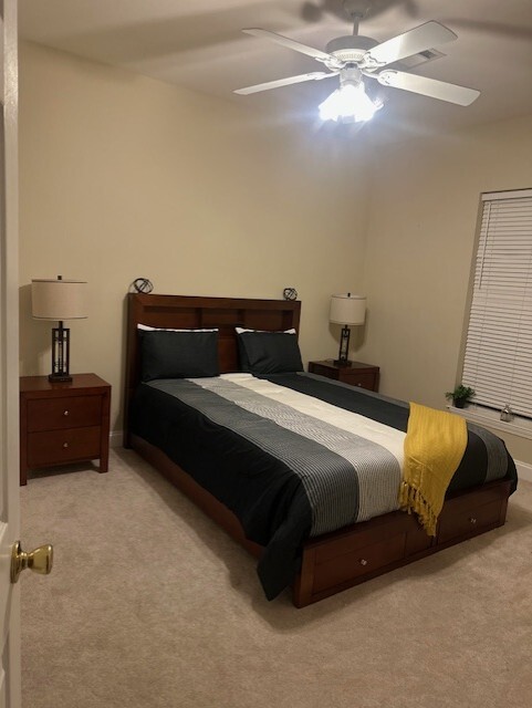 Building Photo - 25 Oak Tree Dr