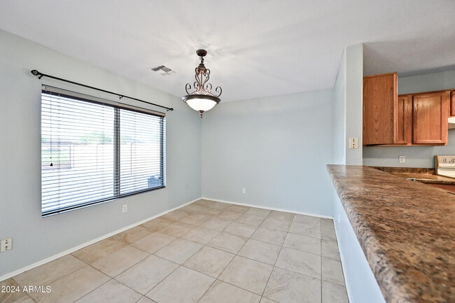 Building Photo - 22652 W Adams Dr