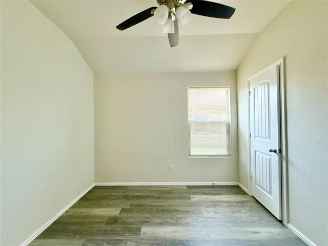 Building Photo - 240 Crowfoot Dr