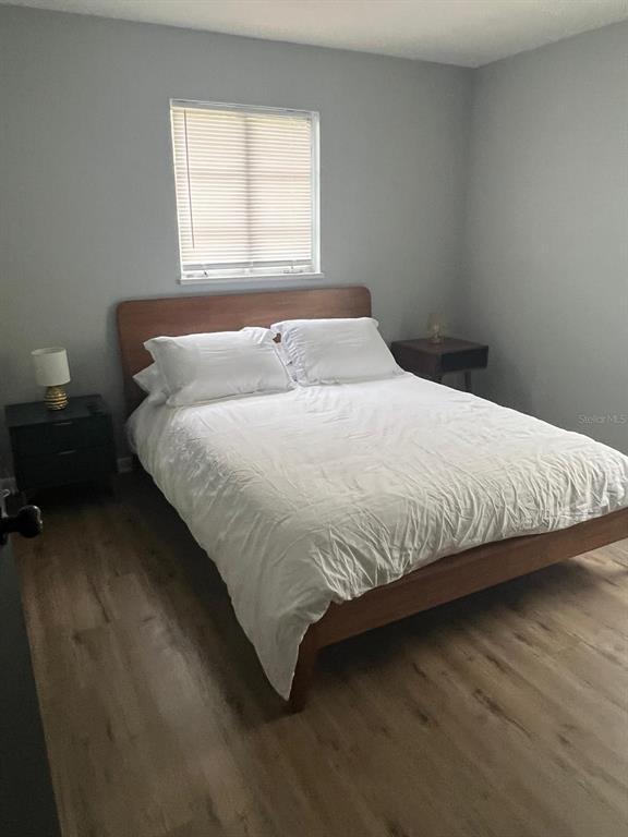 Building Photo - 905 W 11th Ave