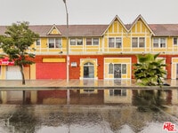 Building Photo - 4367 S Van Ness Ave