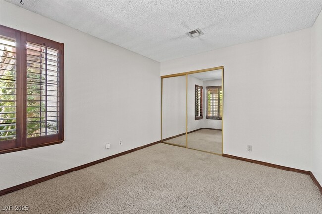 Building Photo - 3963 Tudur Ln
