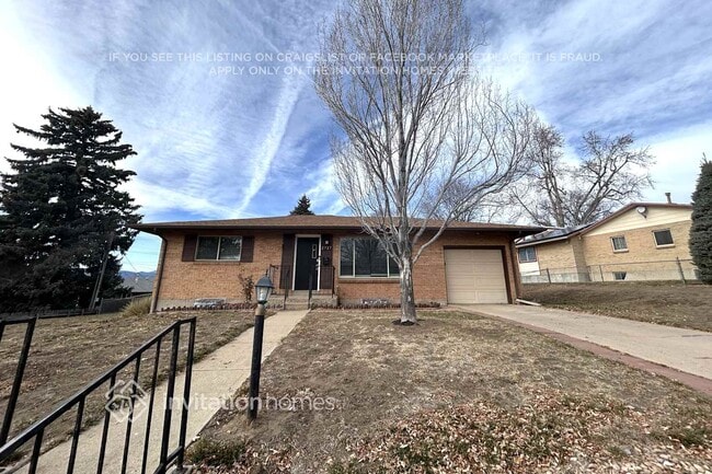 Building Photo - 2727 S Stuart St