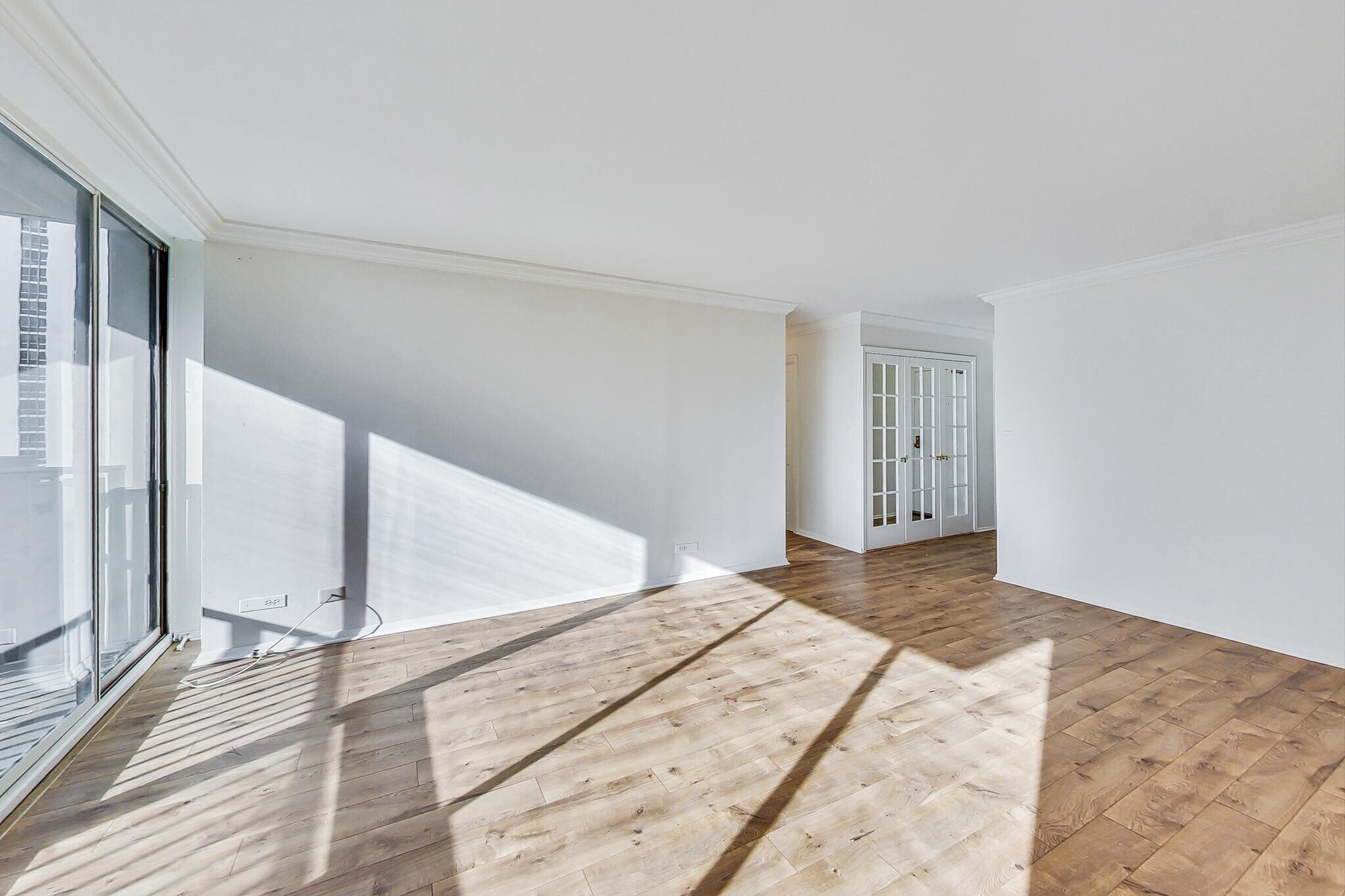 Building Photo - 1516 N State Pky