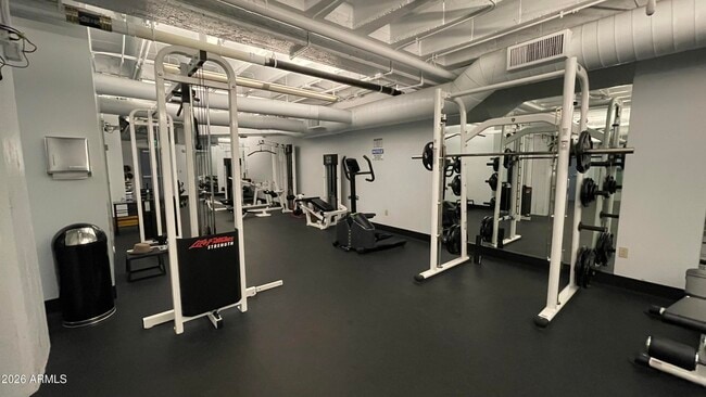 Building Photo - 114 W Adams St