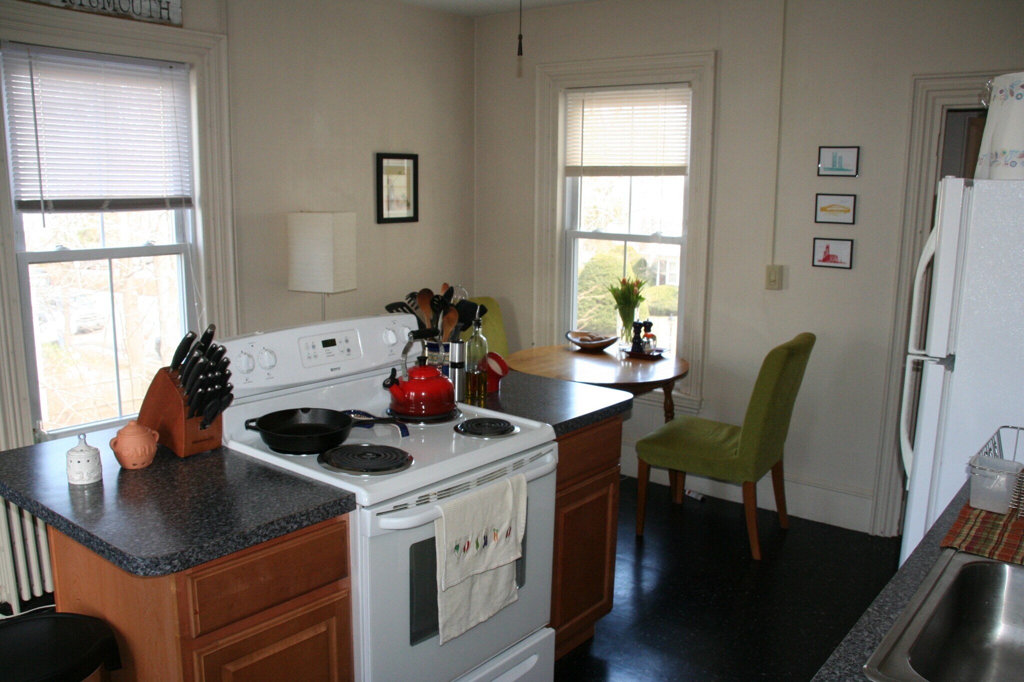 kitchen - 96 Highland St