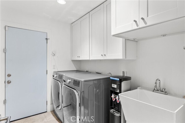 Building Photo - 16544 Park Ln Dr