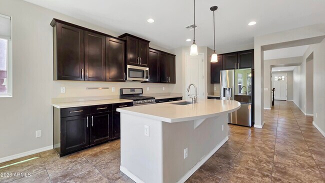 Building Photo - 20737 W Valley View Dr