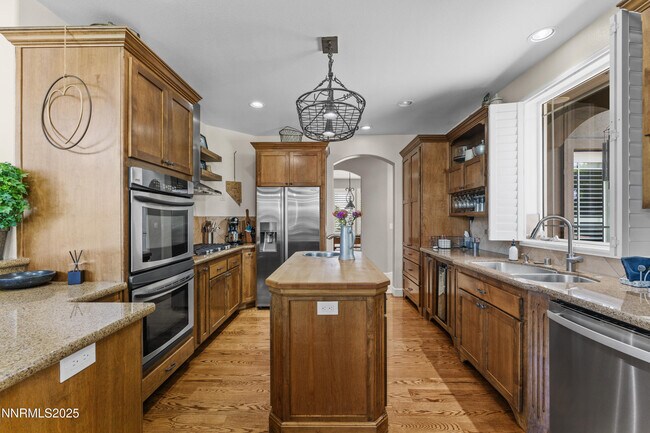 Building Photo - 2880 Friar Rock Ct