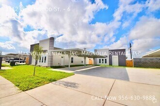 Building Photo - 3112 W Kenwood St