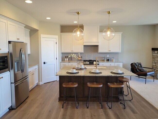 Building Photo - Executive Luxury Rentals