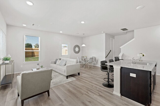 Building Photo - 1402 Acorn Mdw St