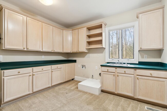 Building Photo - 5055 Slate Run Woods Ct