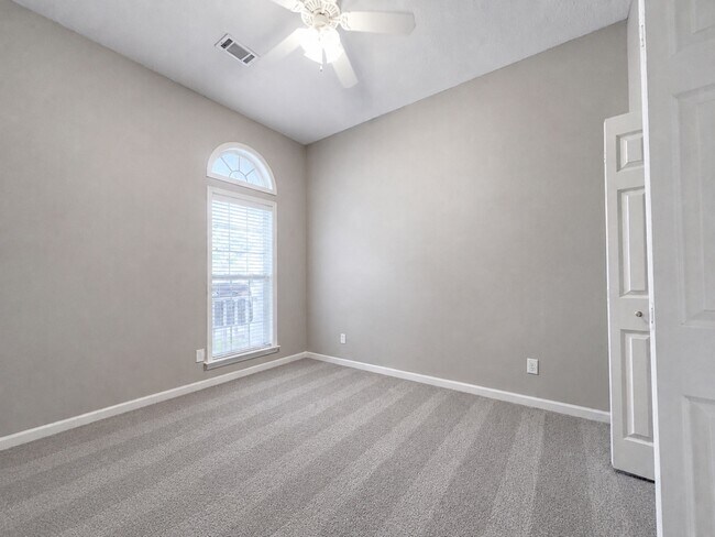 Building Photo - 8032 Copperfield Dr