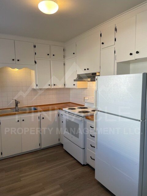 Building Photo - 31 Chicago Ave