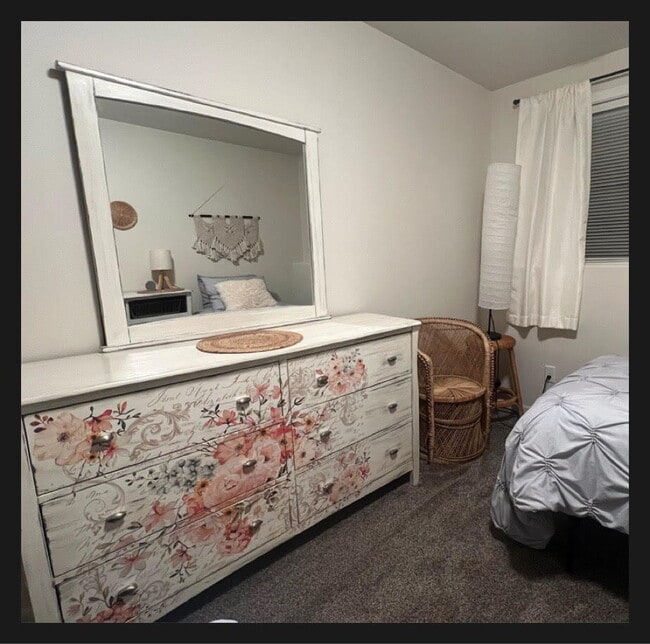 Building Photo - 3302 8th St NE