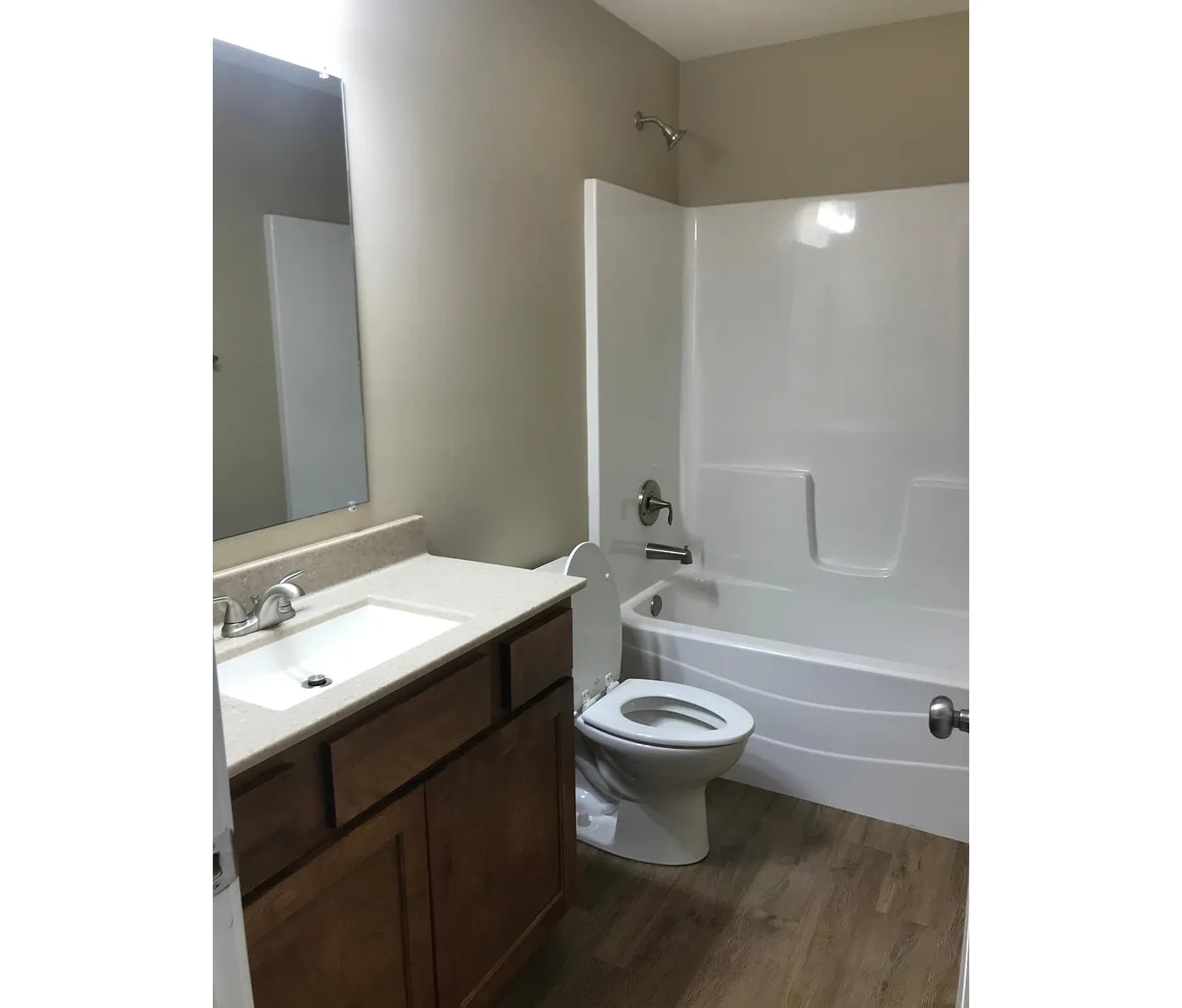 Building Photo - 1070 Augusta Dr