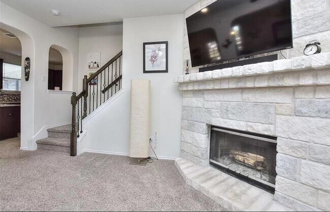 Building Photo - 2950 E Old Settlers Blvd