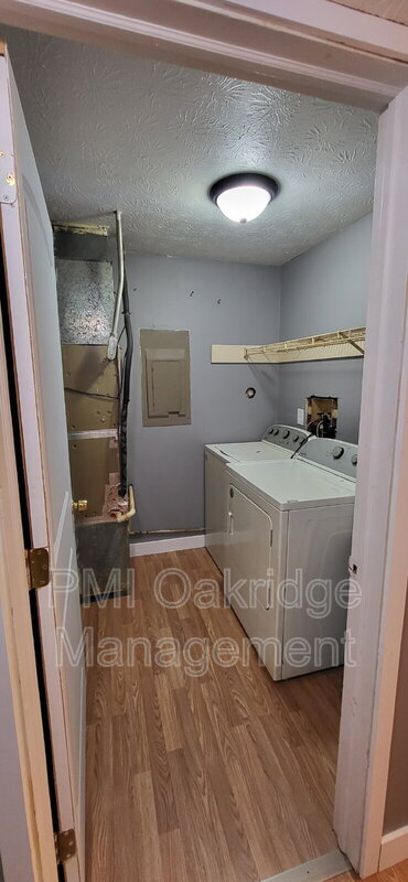 Building Photo - 3479 Waynesville Rd