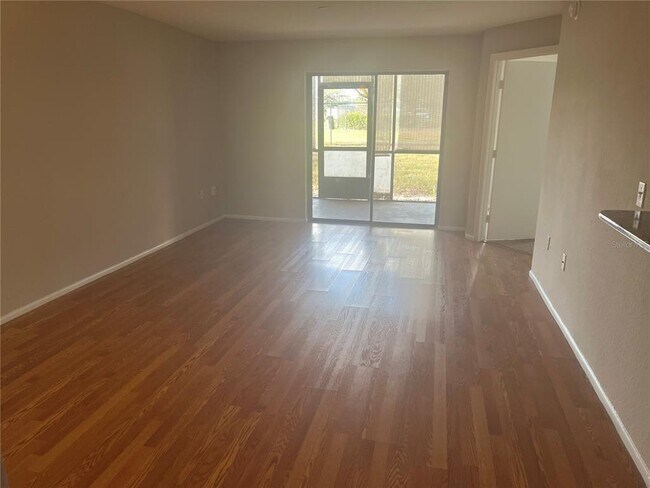 Building Photo - 7865 Sugar Bend Dr