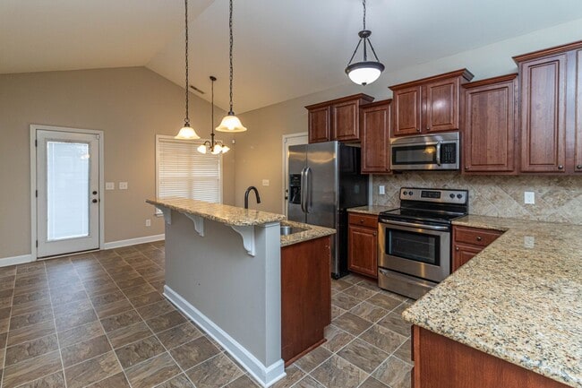 Building Photo - 210 Twilight Dr