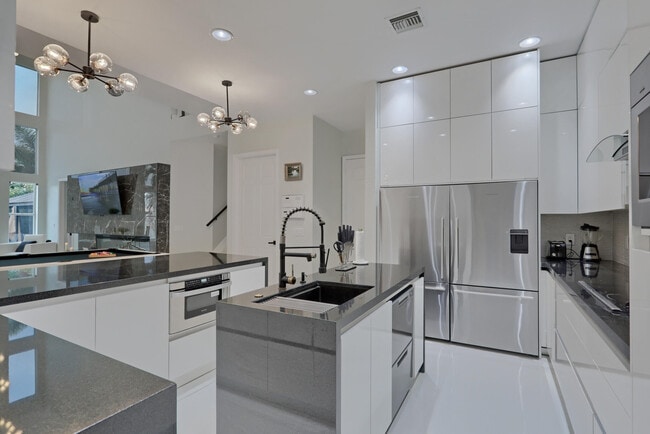 Building Photo - 11804 Osprey Point Cir