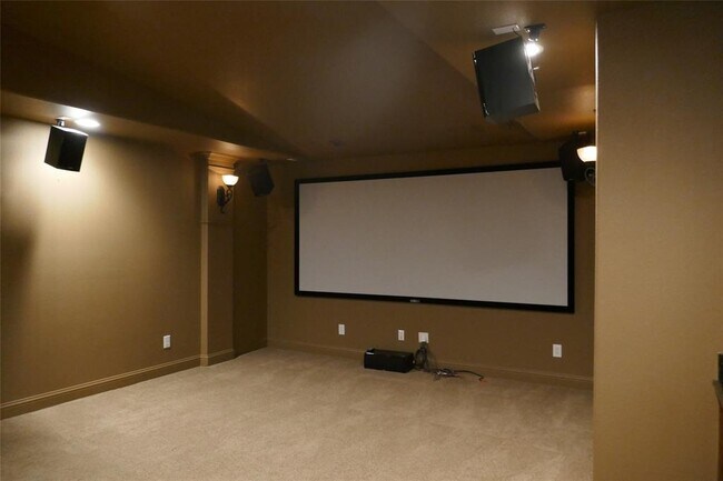 Building Photo - 2537 Windsor Castle Way