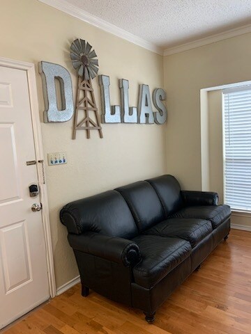 Building Photo - 7151 Gaston Ave