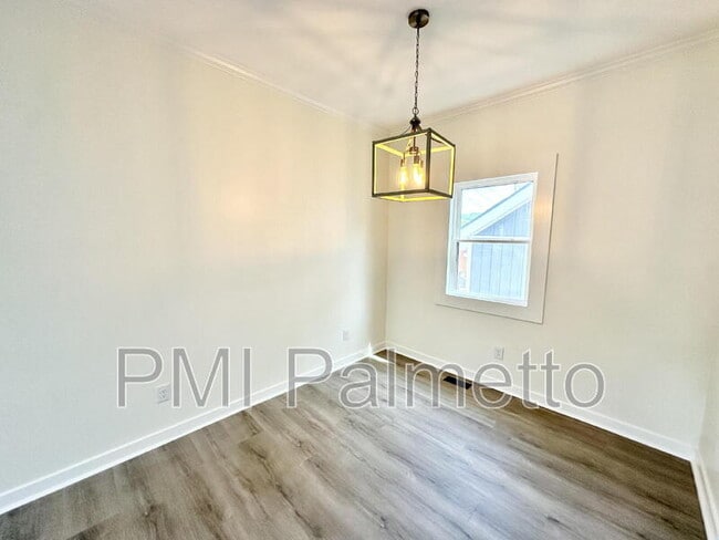 Building Photo - 1121 Zeigler St