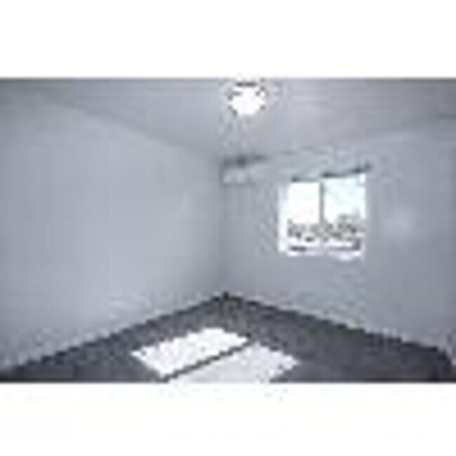 Building Photo - 8571 Spouse Dr