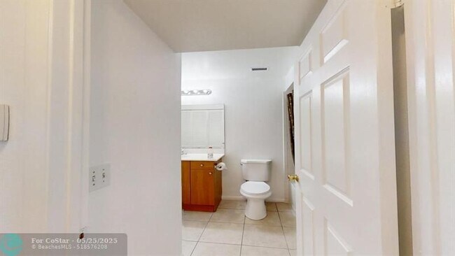 Building Photo - 1705 Palm Cove Blvd