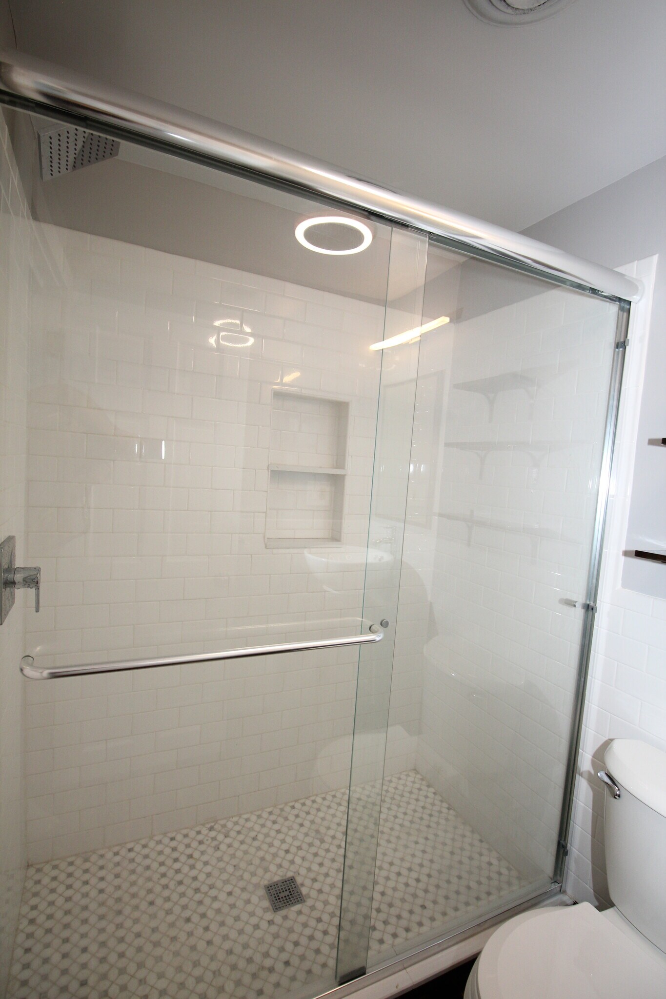 Building Photo - 17 Boswell Ave