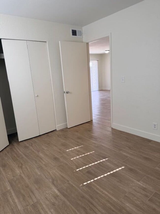 Building Photo - Affordable updated 2 bedroom in Mesa-University and Greenfield