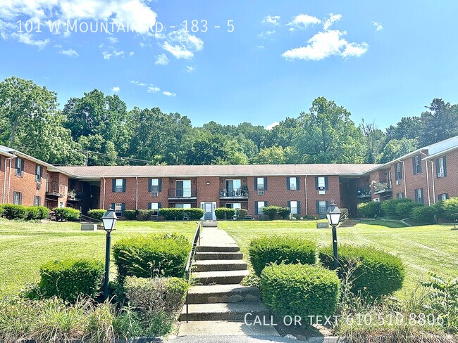 Building Photo - 101 W Mountain Rd