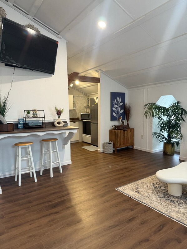 Building Photo - 704 Mystic View Rd