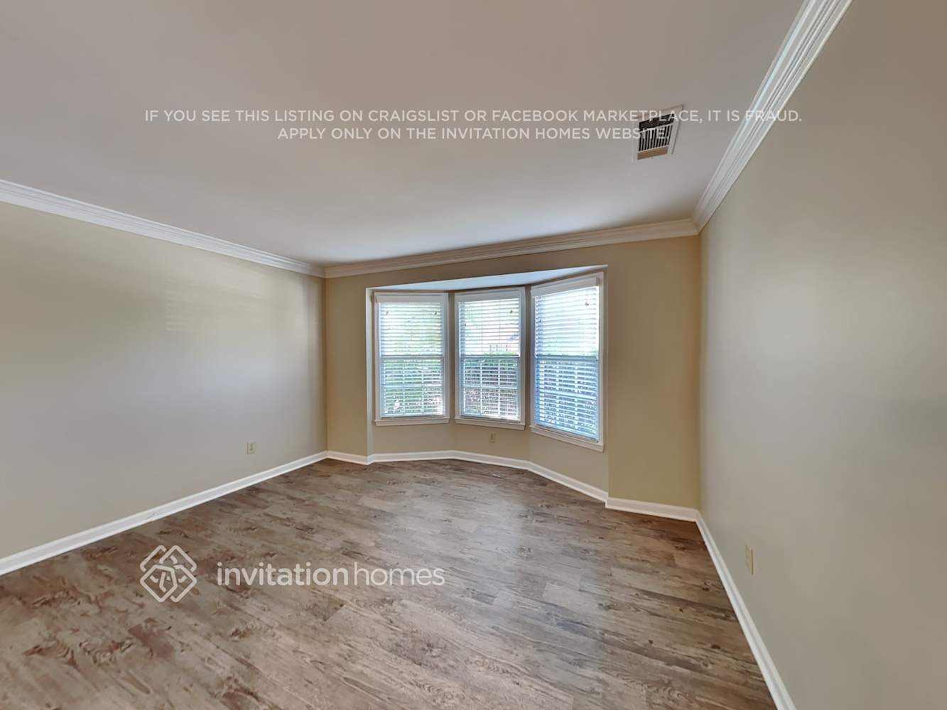Building Photo - 140 Laurens Oak Ct