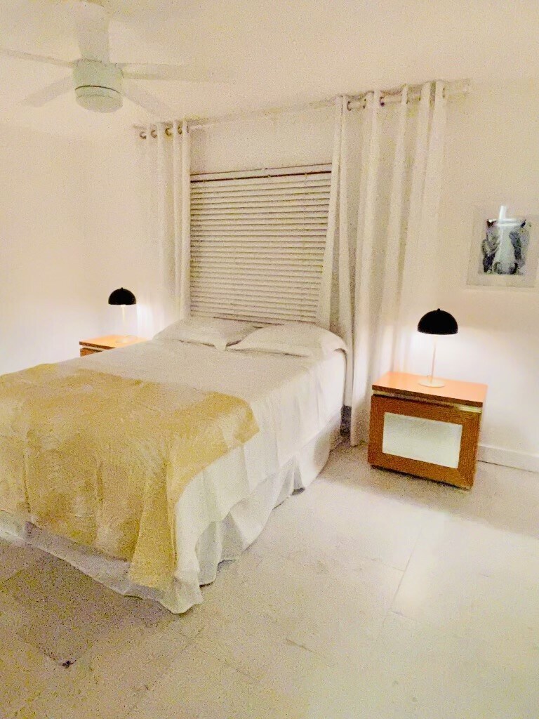 Master Bedroom Queen Bed - 4158 Tamiami Trl